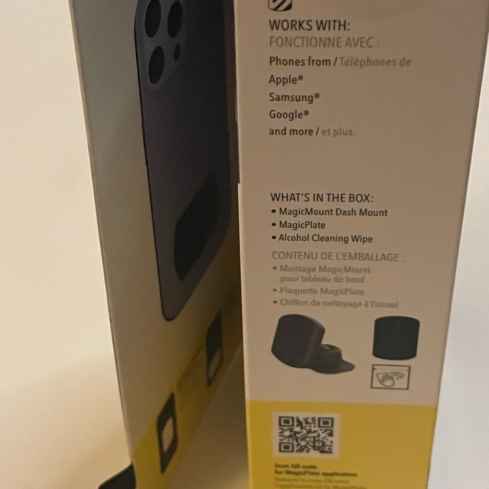 MAGIC-MOUNT DASH MAGNETIC PHONE MOUNT
